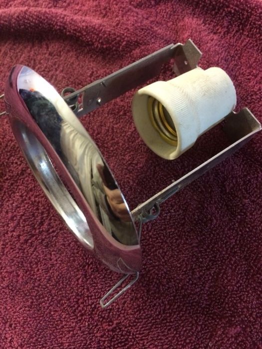 Продам светильник.