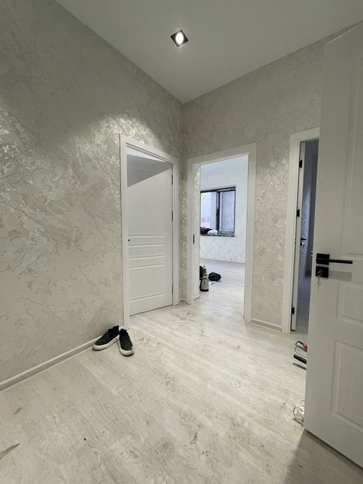 Uchaska sotiladi 4 xona sergeli Xonabod