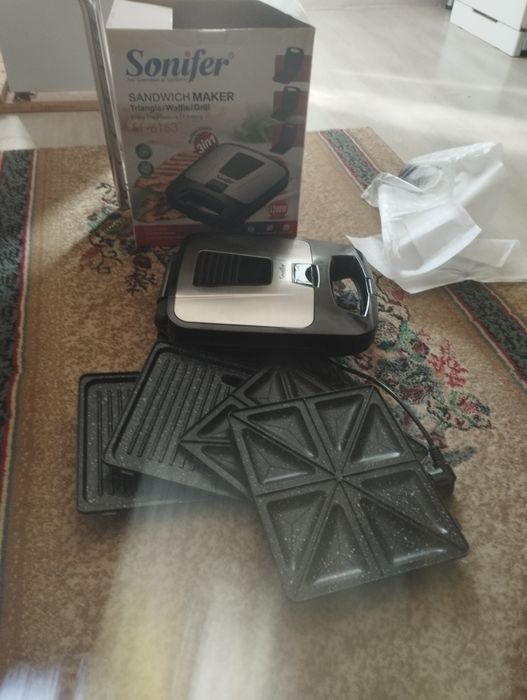 Sandwich maker 3in1  Toaster