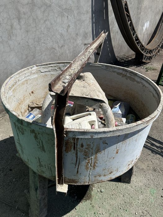Продам бетономешалку