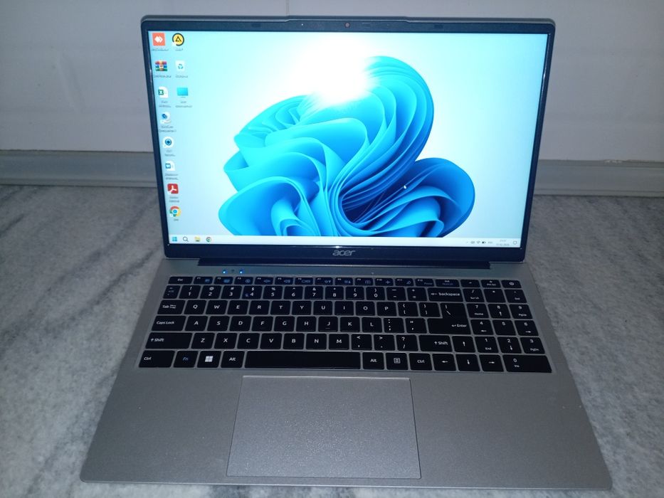 НОУТБУК acer идеально