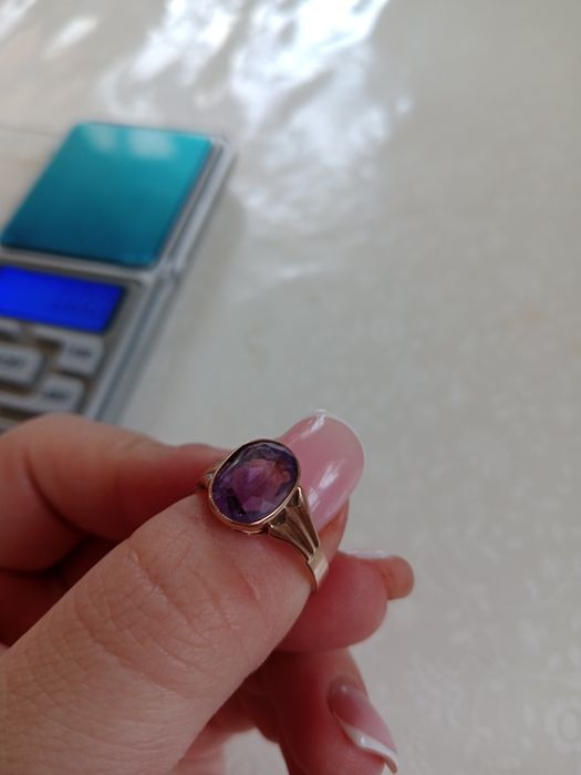 Кольцо золотое советское продаю!