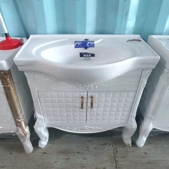 Шкафчик под раковину