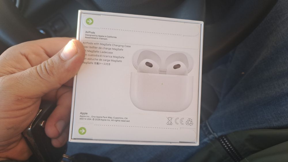 Наушники новые AirPots