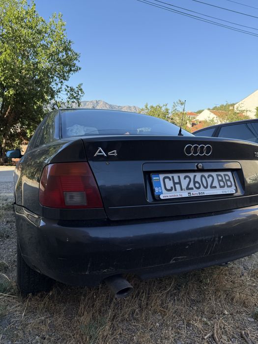 За РЕМОНТ/ЧАСТИ Audi A4–1.6 бензин + газов инжекцион Цена: 1250 лв.