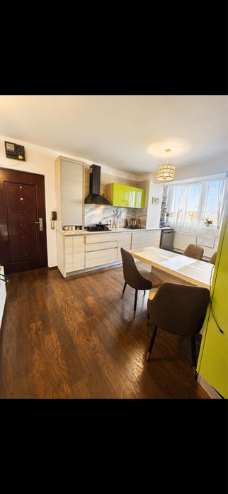 Apartament  cu 3 camere in Nufarul cu dubla orientare