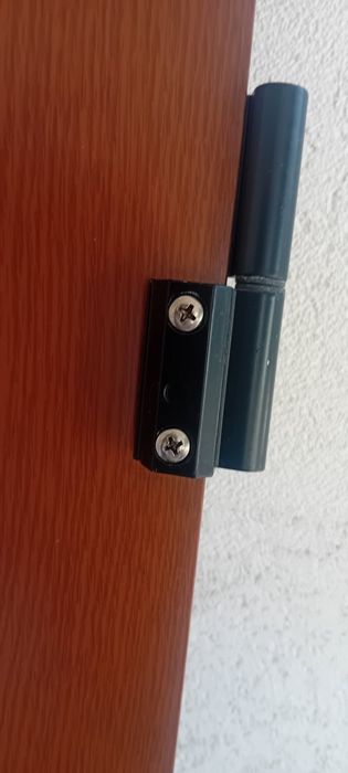 Продавам врата 190 на 90