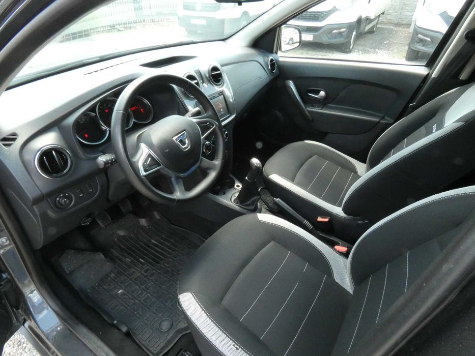 Dacia Logan 0.9 Stepway/Camera/Pilot/ climatronic/front assist