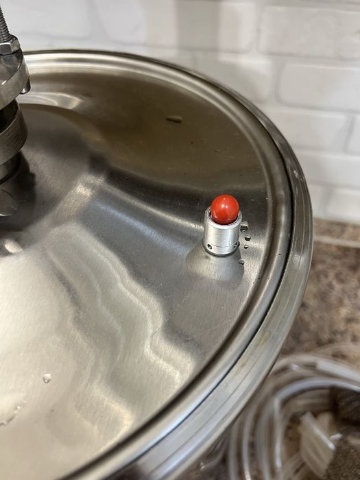 Дистиллятор с кубом на 30л.