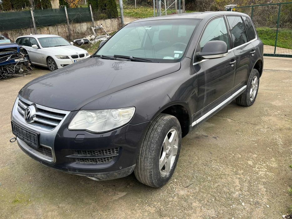 Volkswagen Touareg 2007 г., 2.5 TDI R5, фейслифт 174 к. с