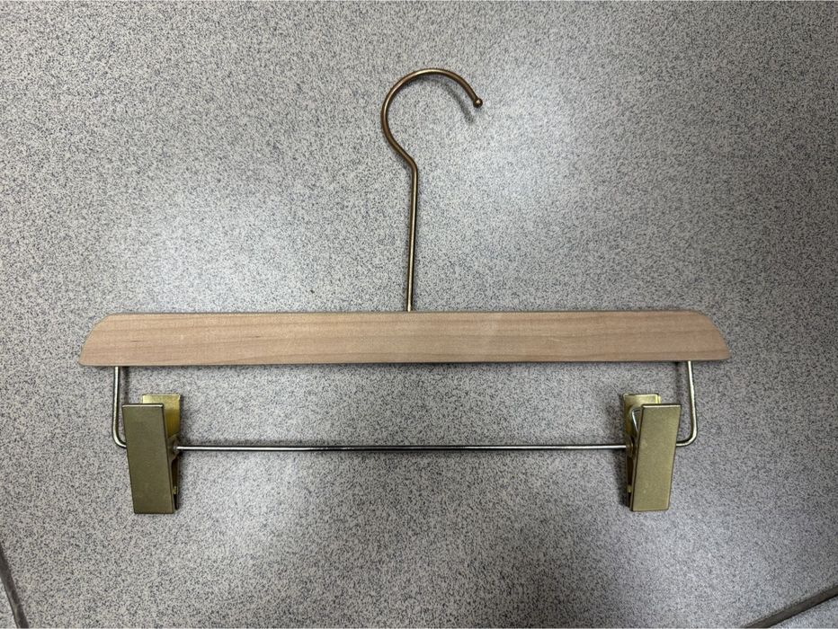 Вешалки для одежды