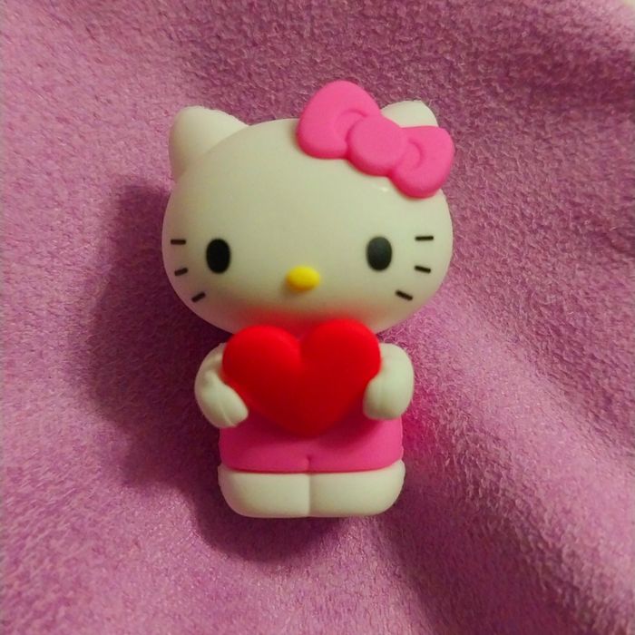 Киндер Hello Kitty