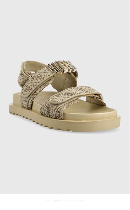 Сандали Guess (Модел Fabelis2)