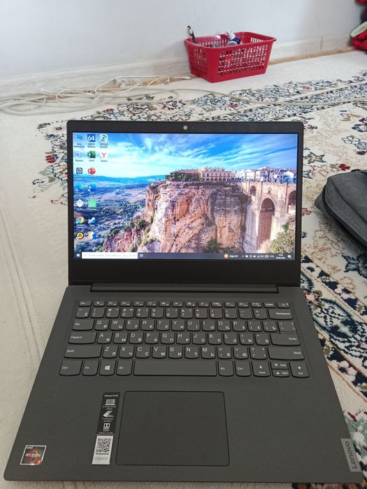 Ноутбук: Lenovo IdeaPad S145