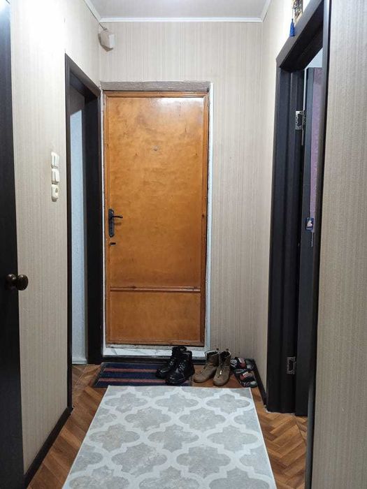 продается 1 комн кв р-н Кунаева