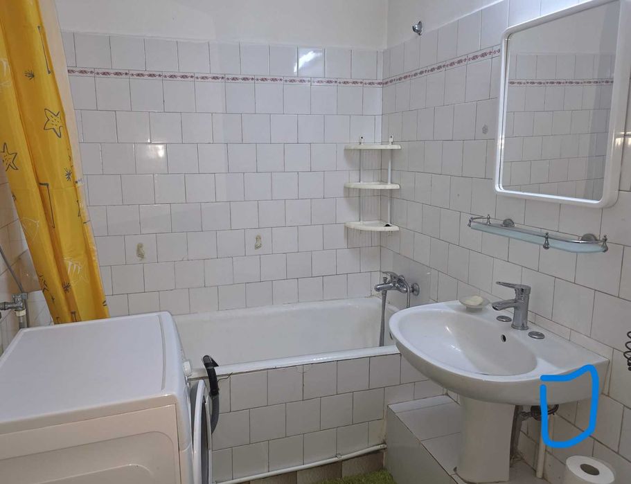 Apartament cu doua camere decomandat si spatios in Fratii Golesti
