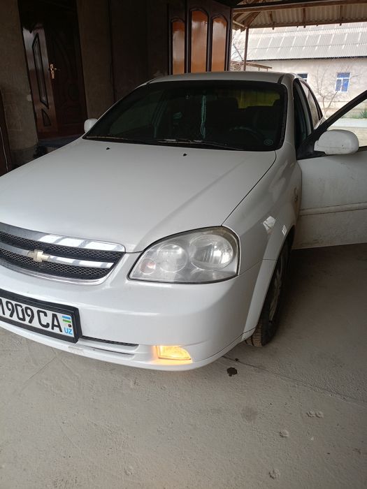 Lasetti 1.8 2011 yil