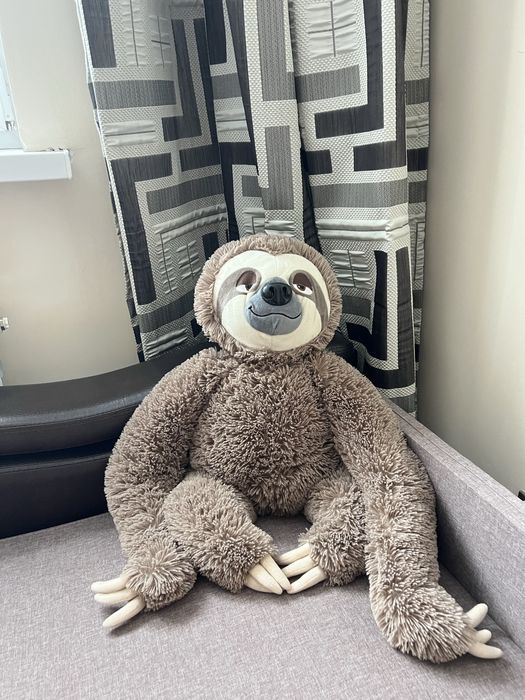 Продам игрушку ленивца