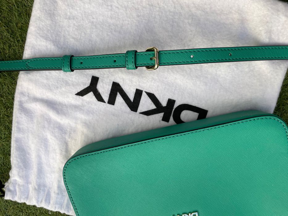 DKNY дамска чанта