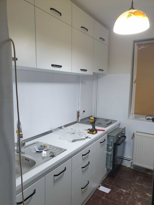 Montez demontez mobila