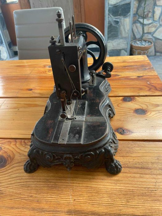 Saxonia Hand Crank Sewing Machine -Шевна машина