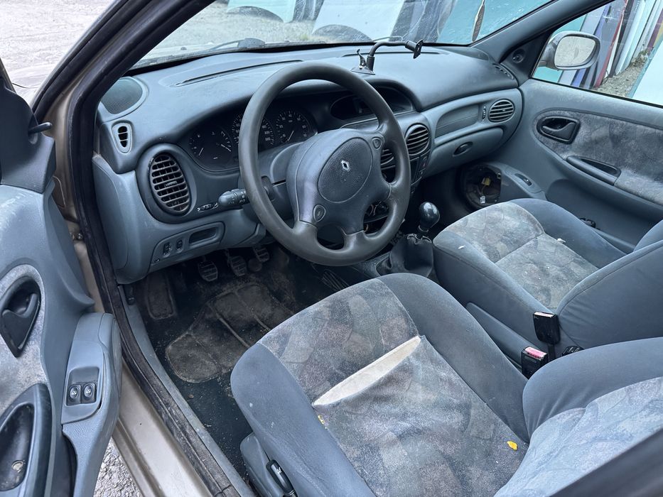 Reno Megan 1.6i 90hp 1997г На Части