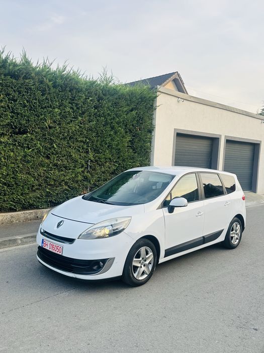 Renault grand scenic 1.6 2013 7 locuri