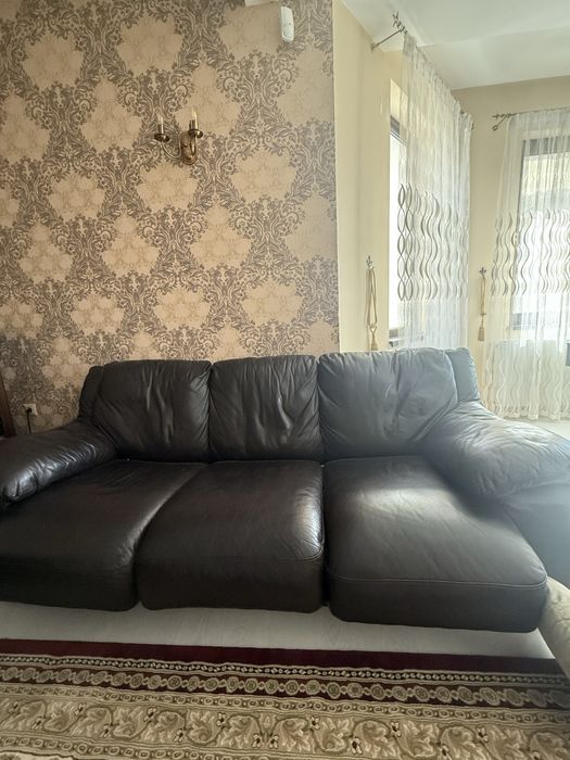 Canapea extensibila cu doua fotolii piele naturala