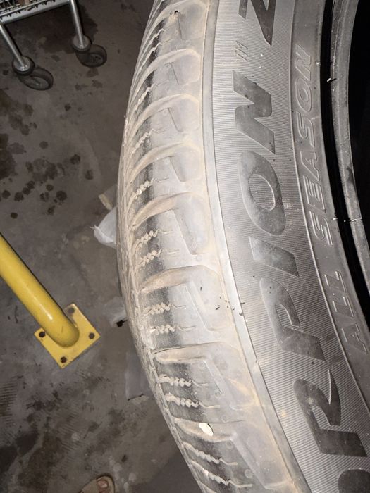 Продам всесезонные шины Pirelli Scorpion Zero All Season