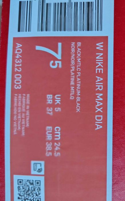 Vând pantofi sport măr. 38