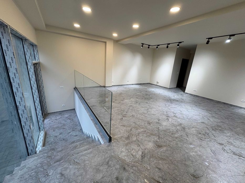 Spatiu comercial de inchiriat 54 mp utili | City of Mara, corp M8, Comision 0%