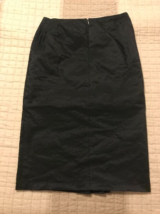 елегантна пола с камъни