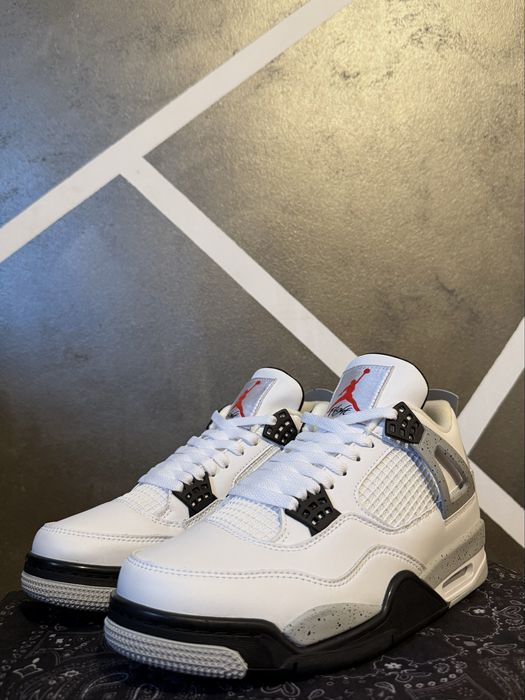 Air Jordan 4 Retro White Cement