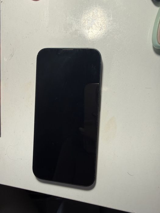 iPhone 13 Midnight blue