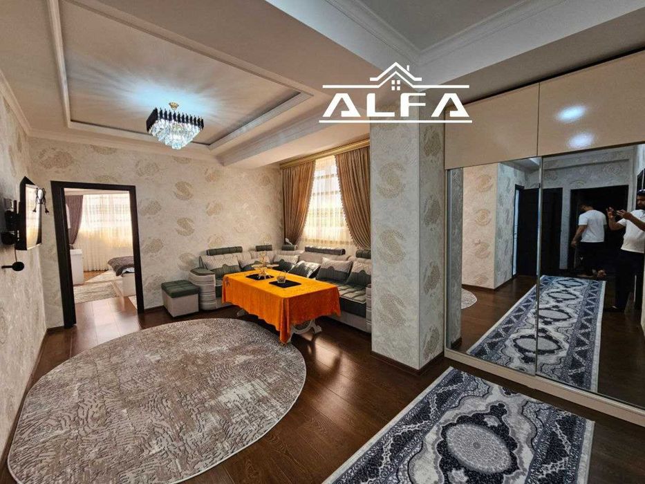 kvartira uy xonadon sotiladi 3 xonali qilingan 95m² 8-qavat.