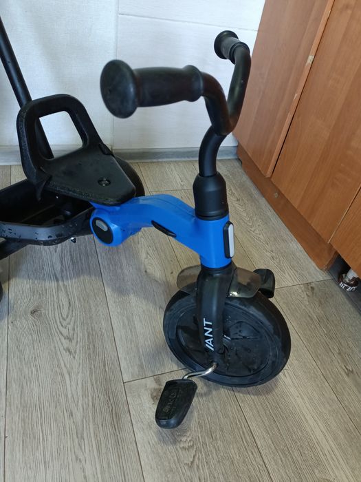 Продам трёхколёсный велосипед