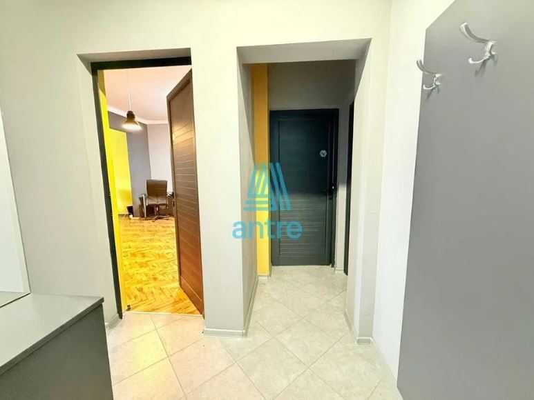 Продава се Тристаен апартамент в София, Център - 120 кв.м за 2833 €/кв.м - Снимка #5