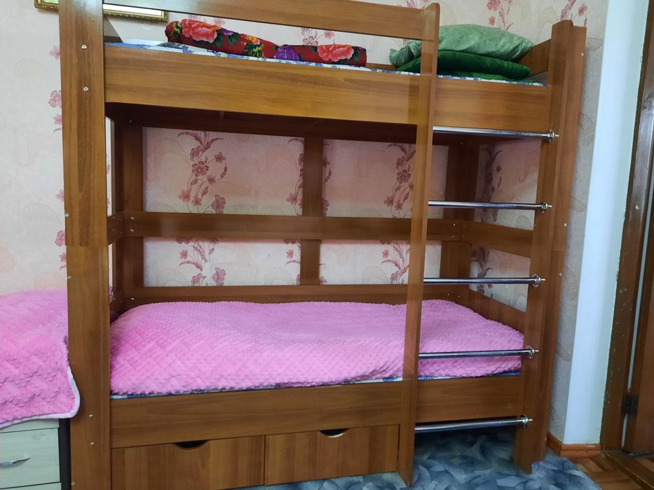 Кровать двухъярустная