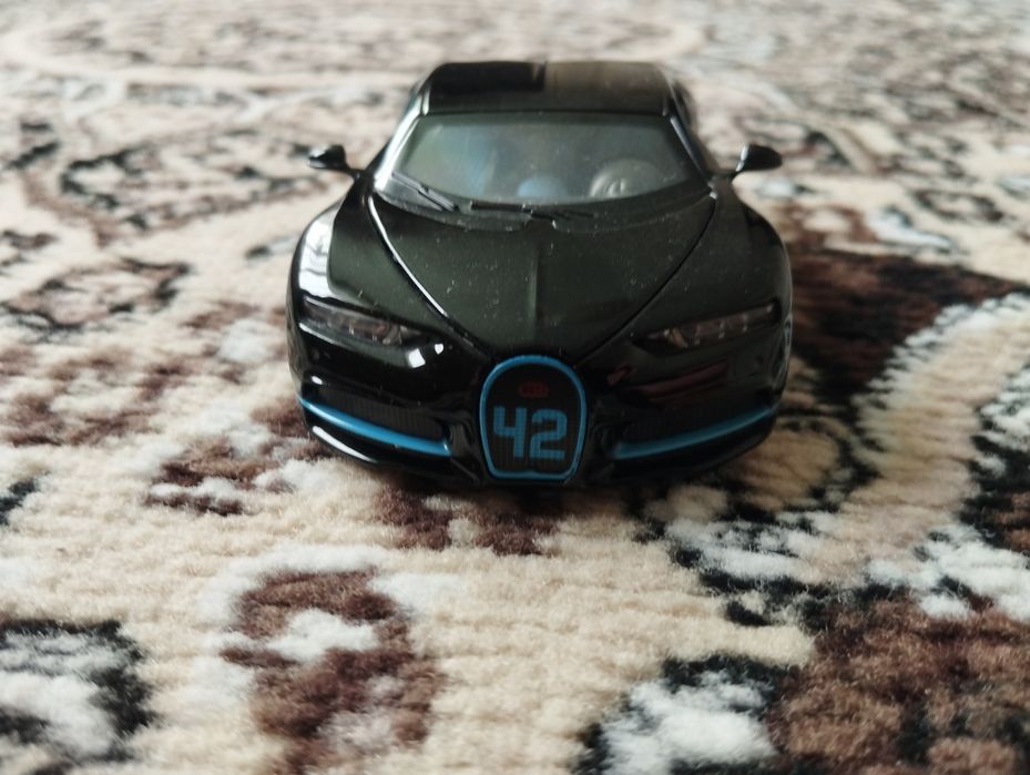 BUGATTI CHIRON Масштабная модель