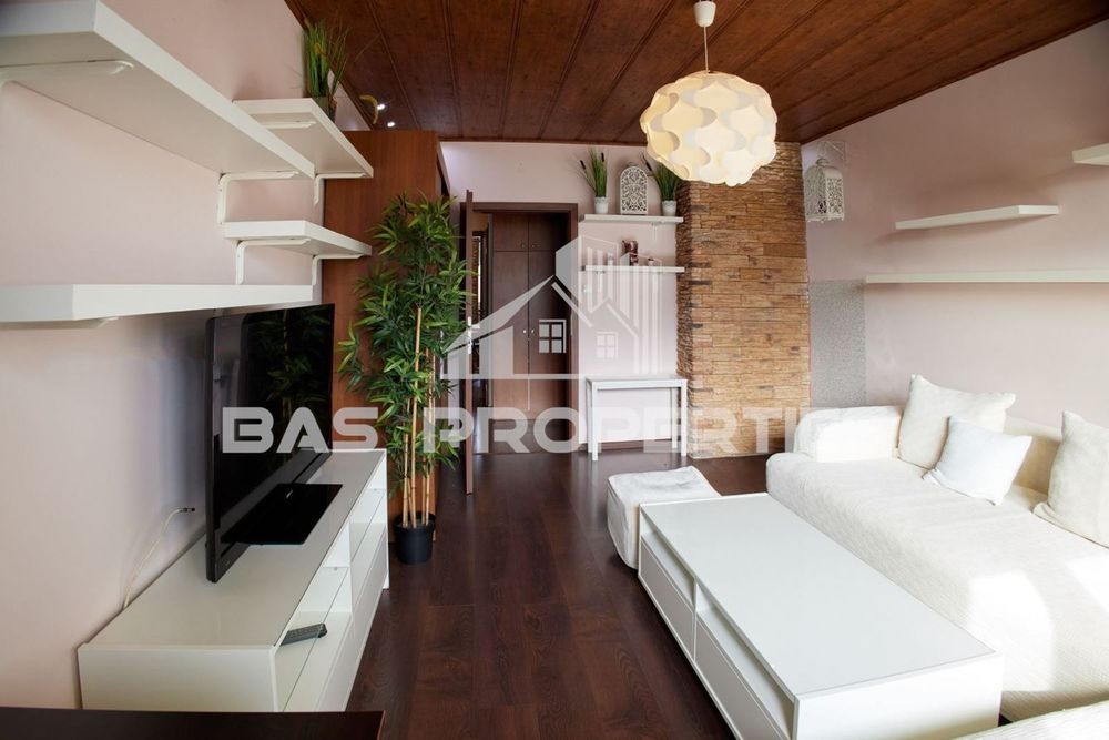 3-стаен в София-Център площ 85