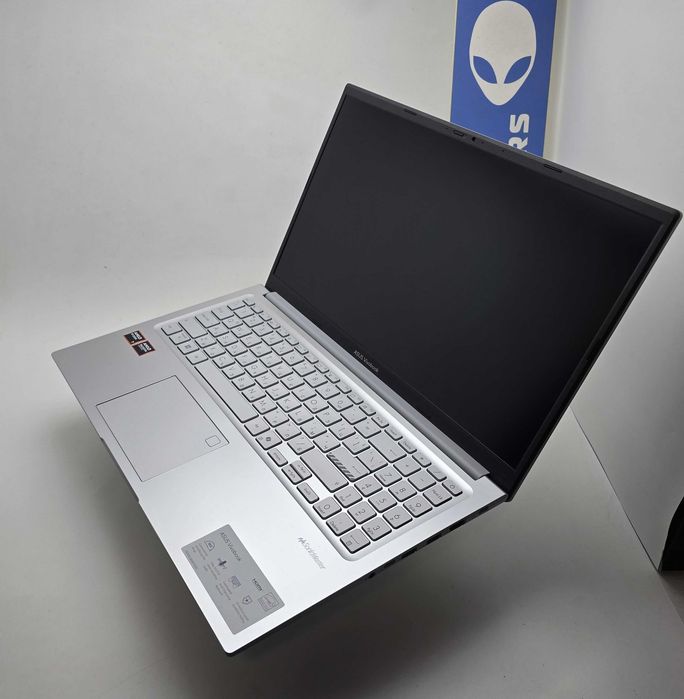 ASUS Vivobook 15   Ryzen 7 170/16GB/512SSD/FHD/Подсветка