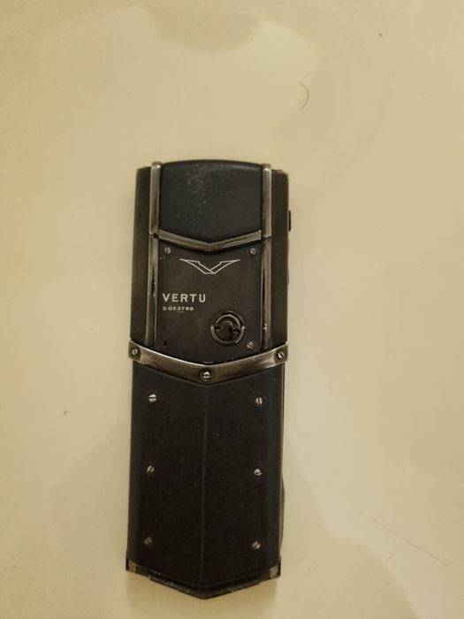 Сломанный vertu signature