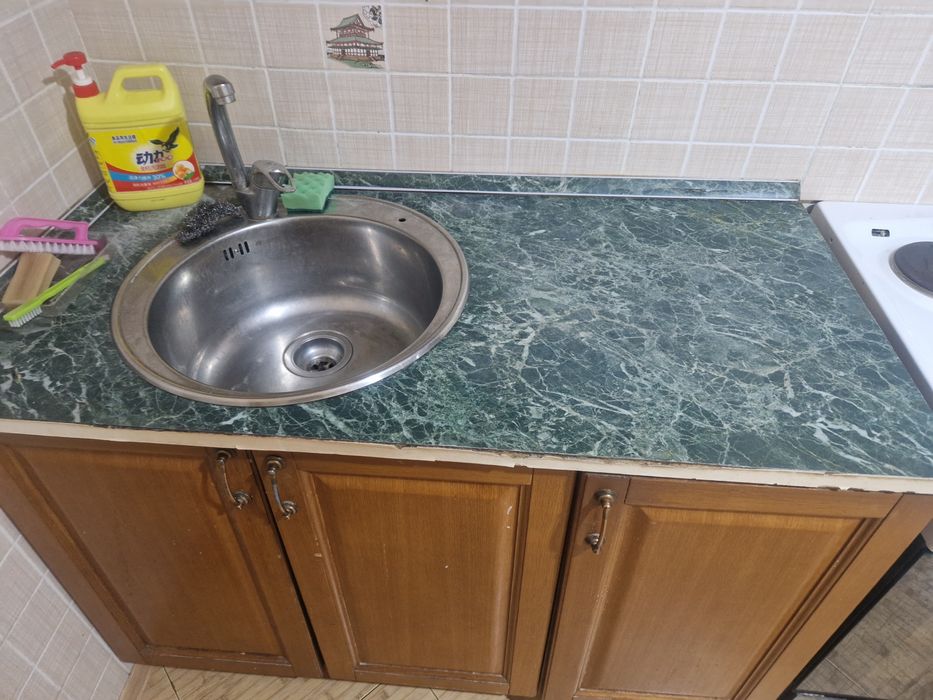 Продам кухонный гарнитур бу