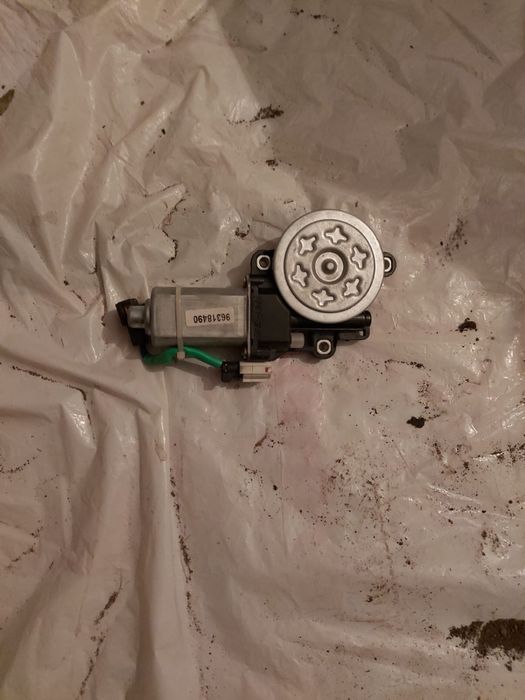 Продам на Матиз запчастей