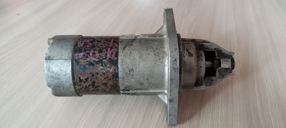 Стартер  на Субару.