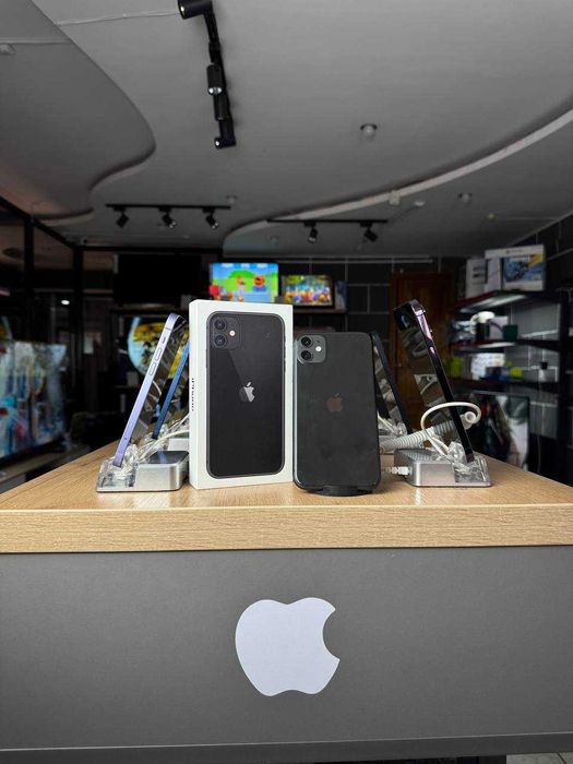 Телефон iPhone 11 128Gb / Айфон 11 128Гб