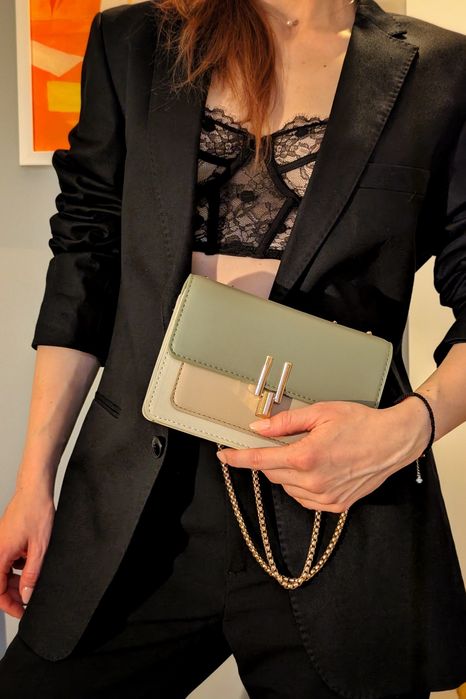 НОВО! ЛИКВИДАЦИЯ! Чанта за рамо със златиста дръжка