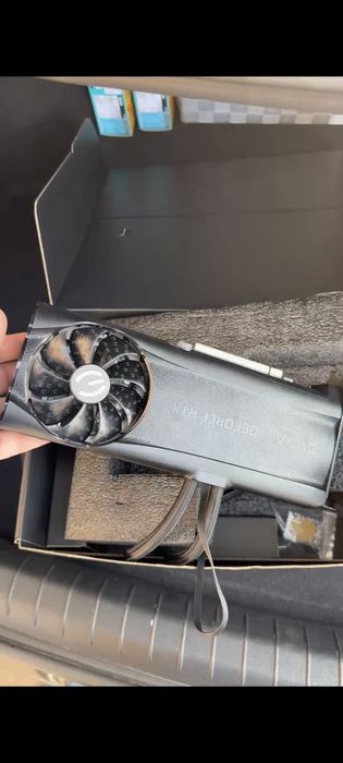 EVGA GeForce RTX 3080 Ti XC3 Hybrid