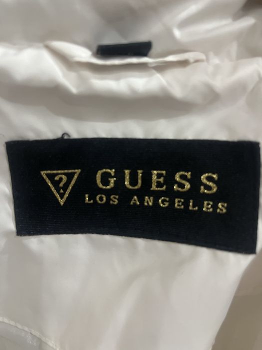 Разпродажба-Guess-Бяло яке