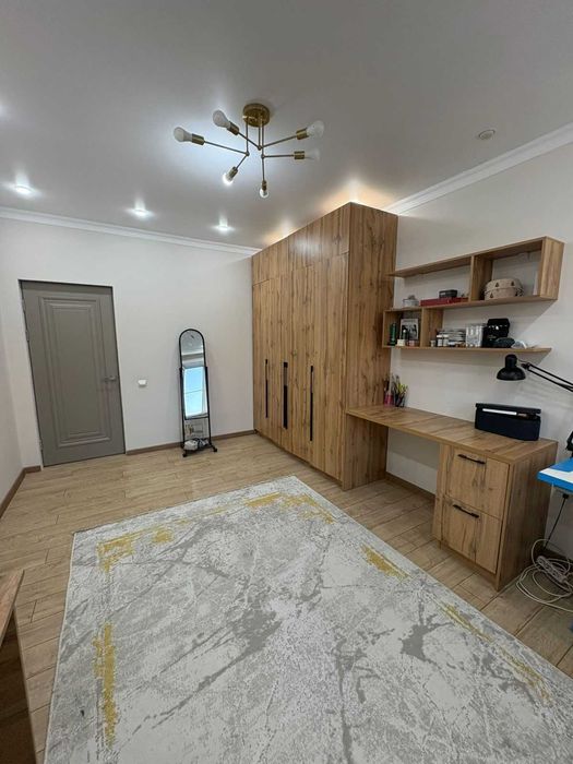Продам 2 комнатную квартиру в районе Батыс 2